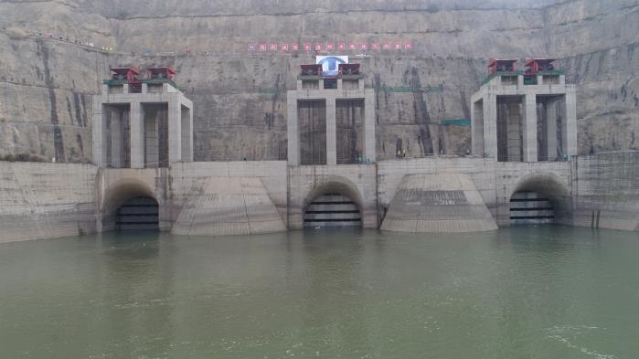 “一带一路”首个大型水电项目丨探花视频
巴基斯坦卡洛特水电站下闸蓄水